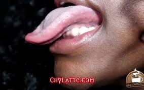 Egndhgaaaa nfxw jpg x Lip fetish