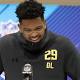 UTSA DE Marcus Davenport got asked a pretty weird question at the NFL Combine - Cincy Jungle