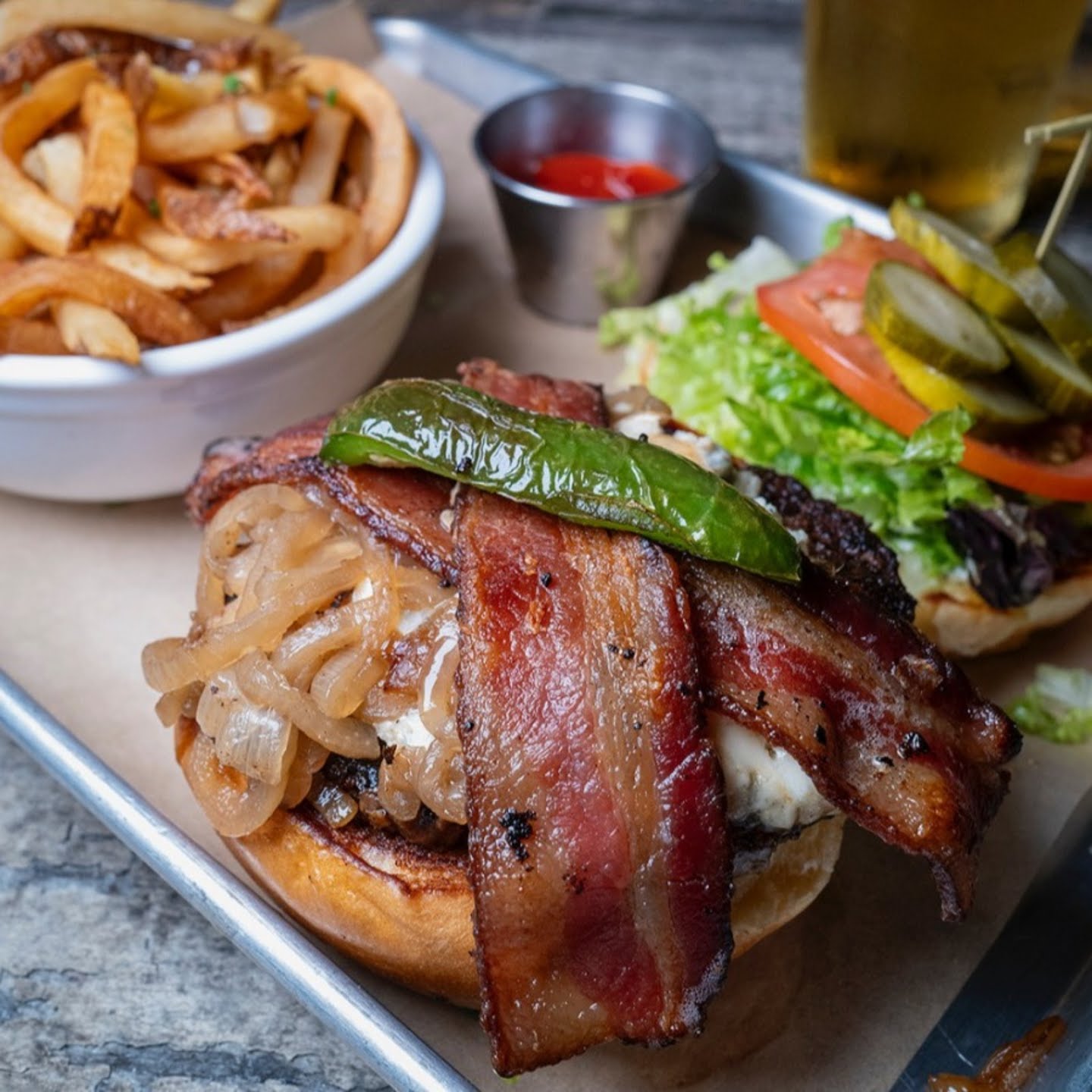 Piggy's Kitchen & Bar by null