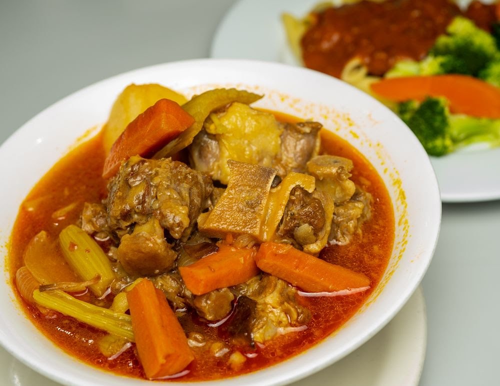 Little Henry's Italian Food by null