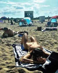 Easaatbaaaaaa zgtecspd jdu jpg x Beach wife