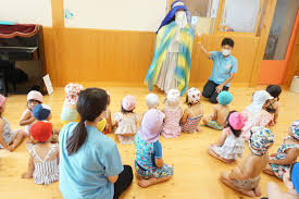 保育園　プール　着替え|プールあそび♩ – かべやなないろ保育園