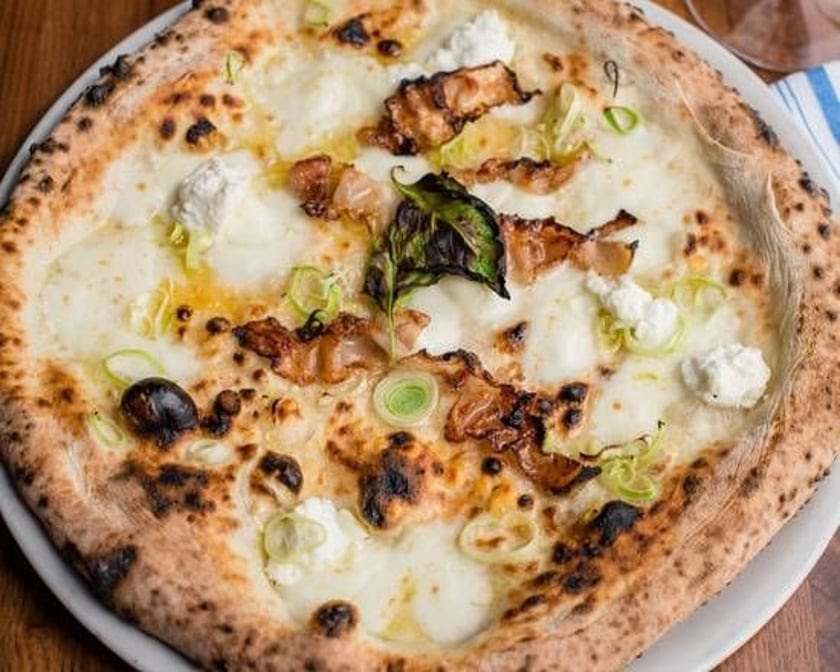 Angelina's Pizzeria Napoletana by null
