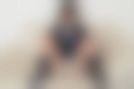 lovepop.net  M字|がばっと脚をひろげてM字開脚してる女の子のエロ画像！