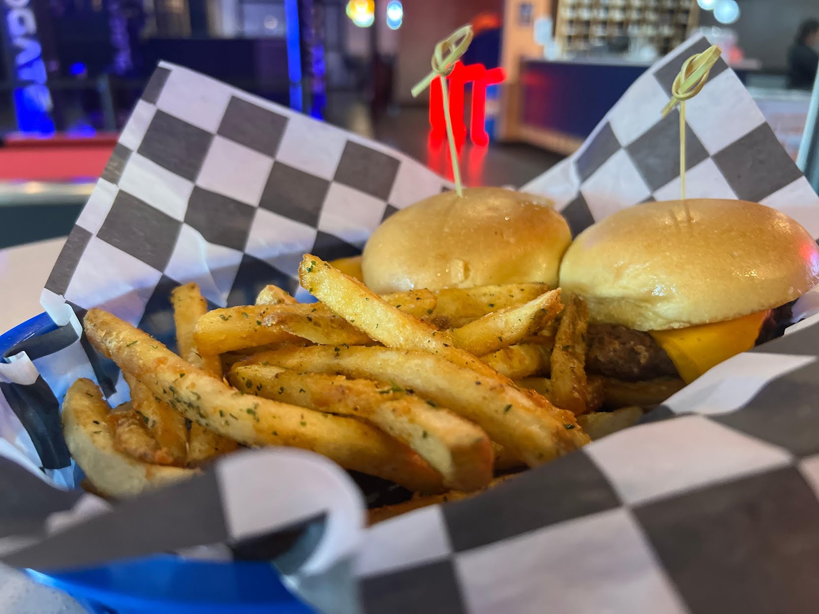 High 5 Entertainment by null