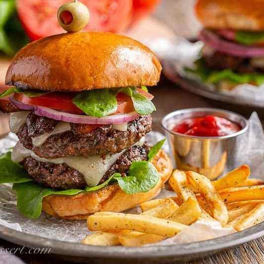 The Fourth Monkey Cocktail Bar & Grill by null