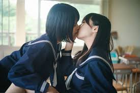 女子高生　レズ　写真|みゆきちの百合カップル！？💗 照れる2人が可愛すぎる！！ | TikTok