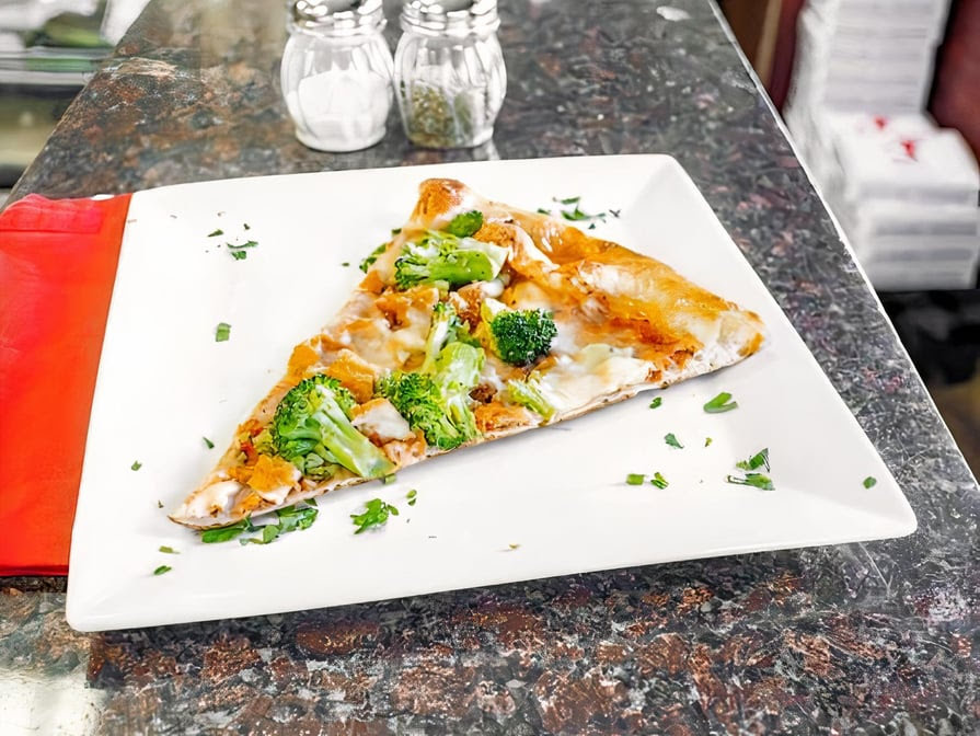 Rocco Pizza by null