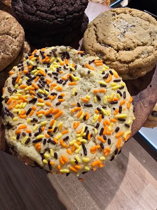 Dorothy's Bakery by null