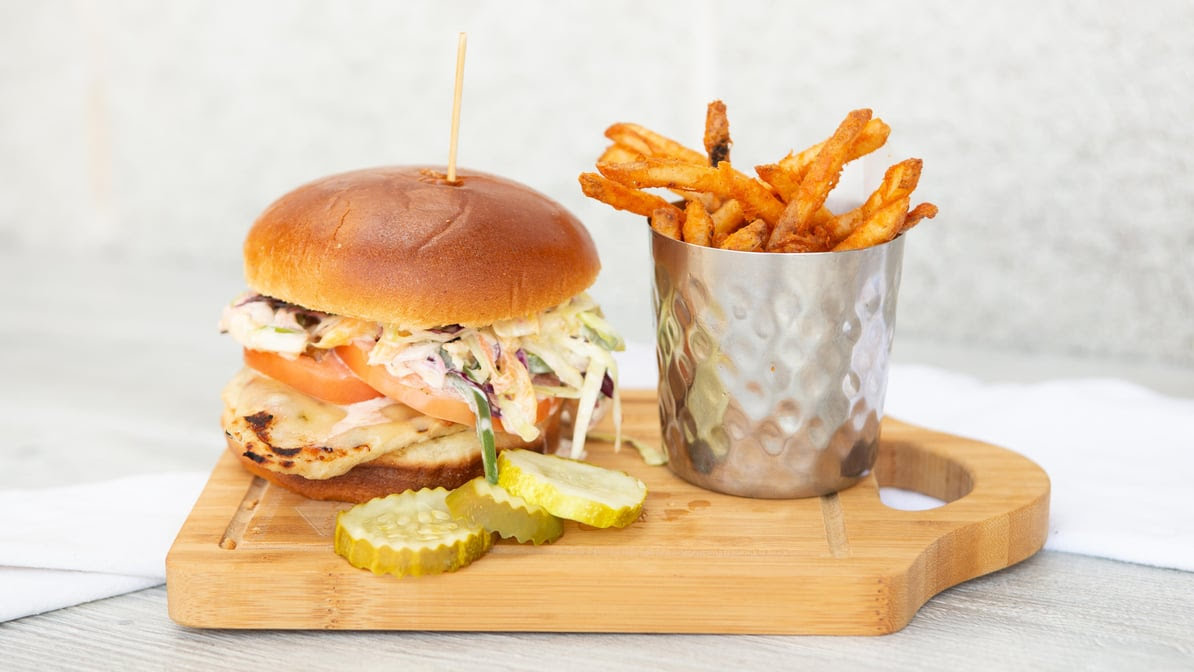 House of Music & Entertainment (HOME Bar) by null