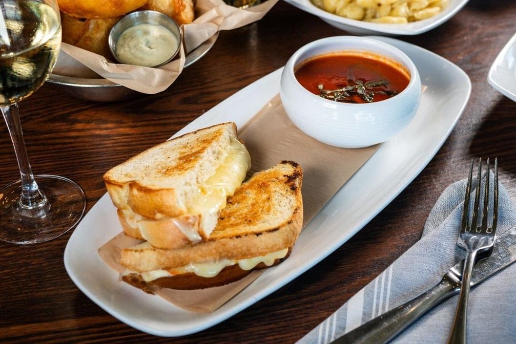 The League Kitchen & Tavern by null