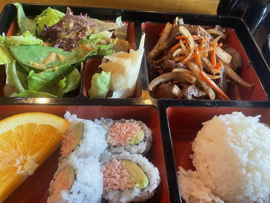 Maji Sushi by null