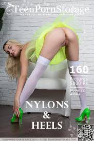 High heels und enge nylons puaka jpg x Nylons and heels