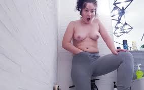 E yhggaaaa wqxwxhsgclkyokud jpg x Leggings squirt