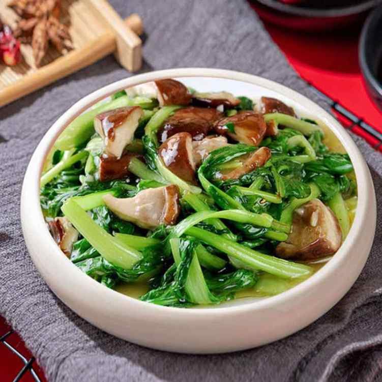 Golden Lake Eatery by null