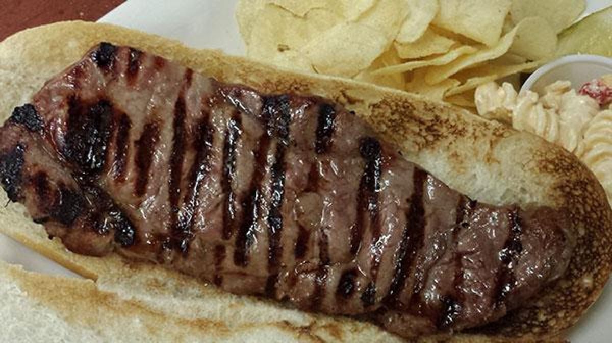 Pete & Elda's Bar / Carmen's Pizzeria by null