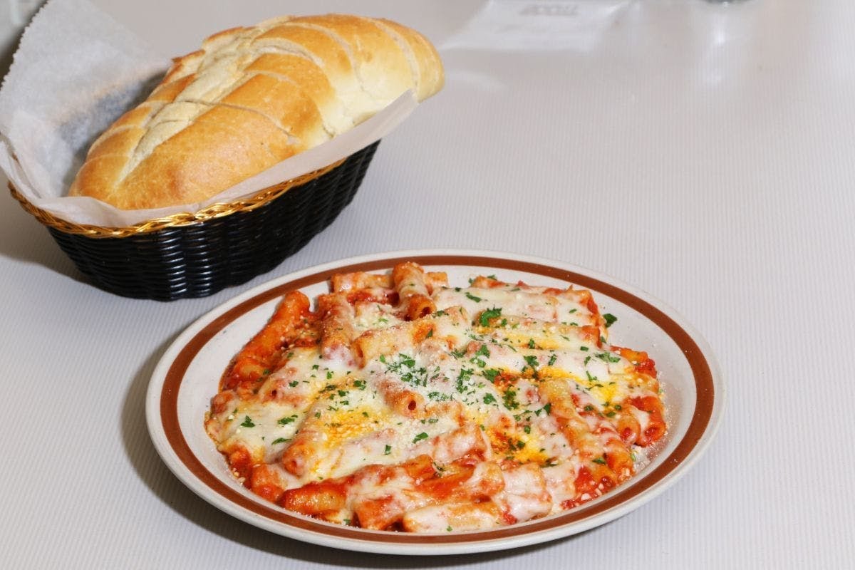 Filippo's Famous Pizza by null