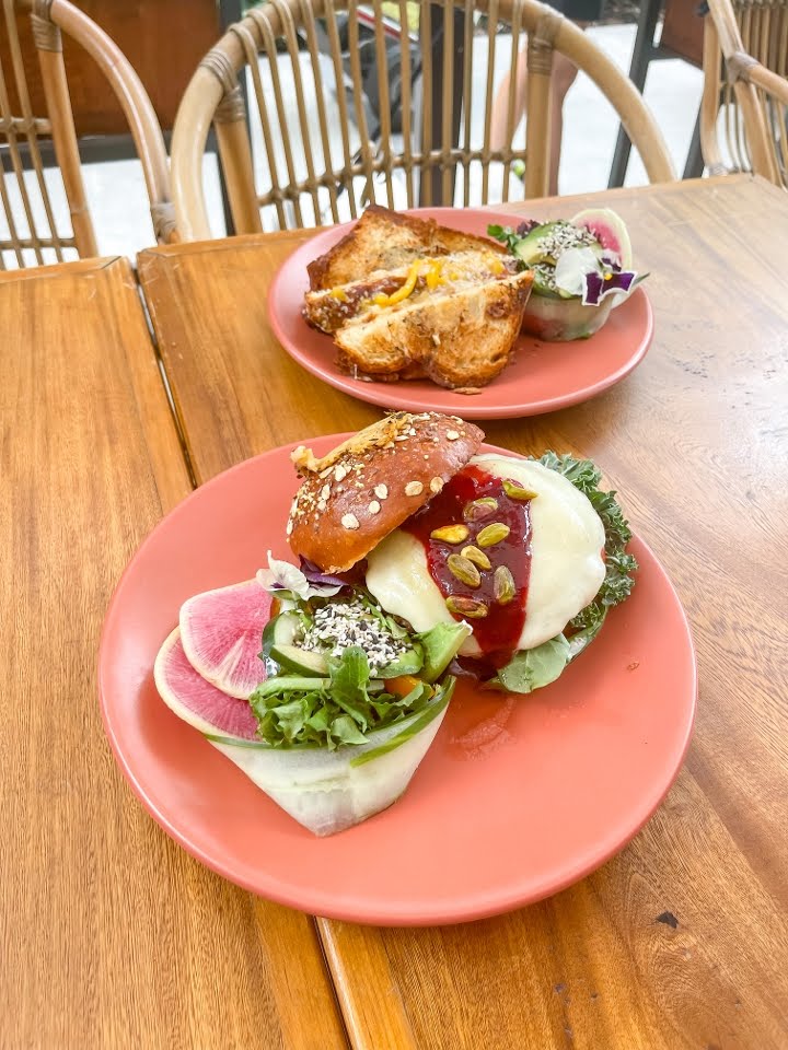 Ojo de Agua Coral Gables by null