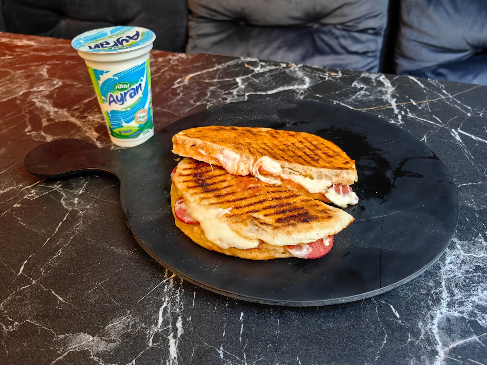 Cafe De Gozlemece by null