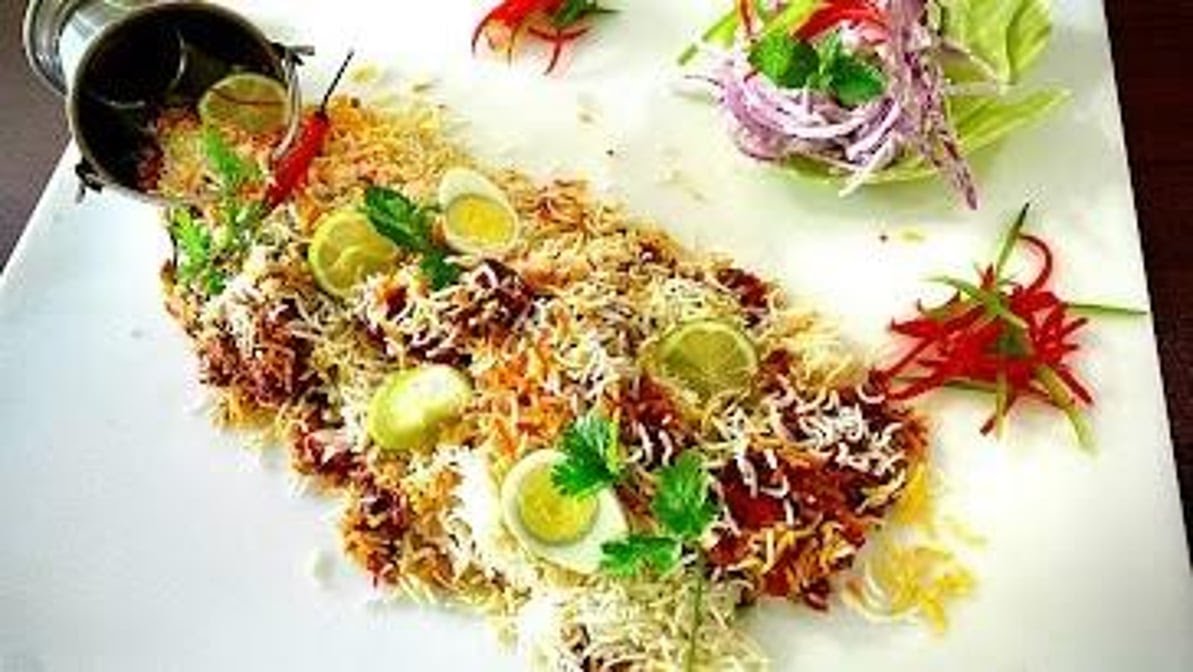 Signature India Bloomington - Restaurant photo 4