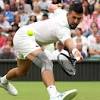 Novak Djokovic ist in Wimbledon trotz seiner Knie-Verletzung von ...