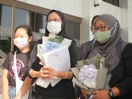 หีเด็ก blogspotหีเด็ก |Drama-addict - ทาทายังไม่ตาย!! เขาอยู่ในงานคอนบริท!!!  ทาทาออกมาแก้ข่าวที่โดนโฆษณาหีแตดไรไม่รู้ใน adword  หลอกคลิกเบทว่าเจ้าตัวอาการร่อแร่แล้วนาจา | Facebook