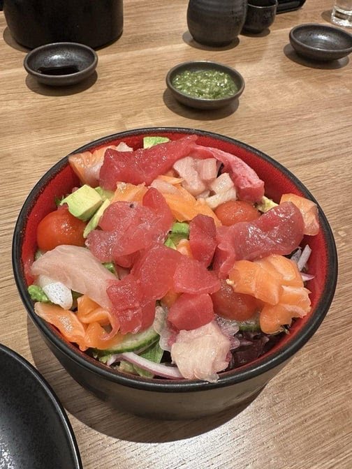 Yu or Mi Sushi by null