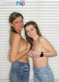  mother nude daughter|EachPorn