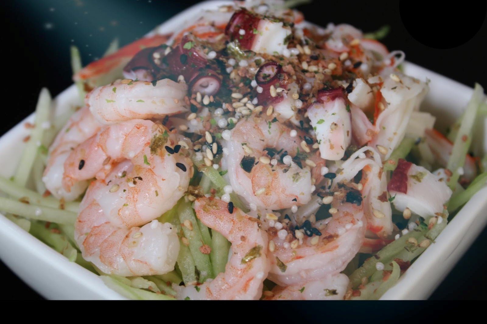 Maki Sushi Bar by null