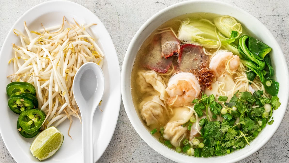 Simplee Pho by null