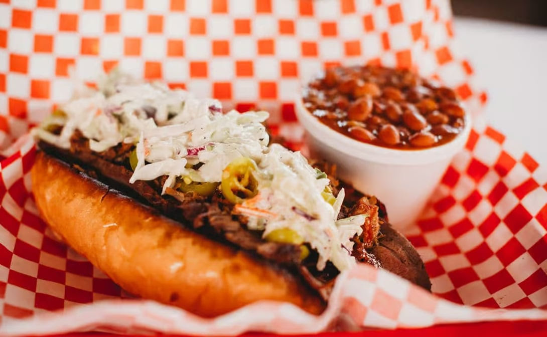 Salty's BBQ by null
