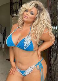 C a afc e ee trisha paytas vulture rhorizontal jpg x Trisha paytas