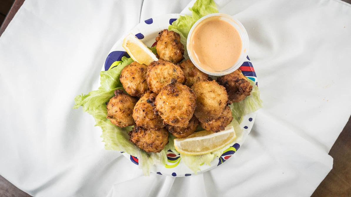 Quickie’s Burgers, Wings & Seafood by null