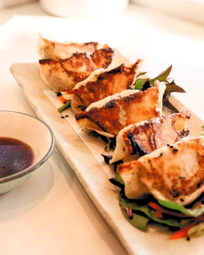 Hana Ramen Bar by null