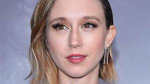 Hair makeup for sag awards rnelc jpg x Taissa farmiga