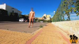 Jessy ares singing dancing and fucking dirk berger on stage jpg x Nude men in public