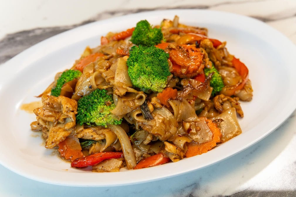 Liang's Thai Food by null