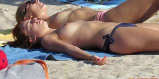 Eaftggaaaa wkudwnwrj jpg x Teen beach voyeur
