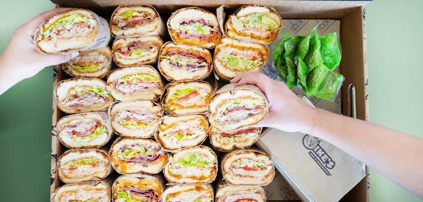 Ike's Love & Sandwiches by null