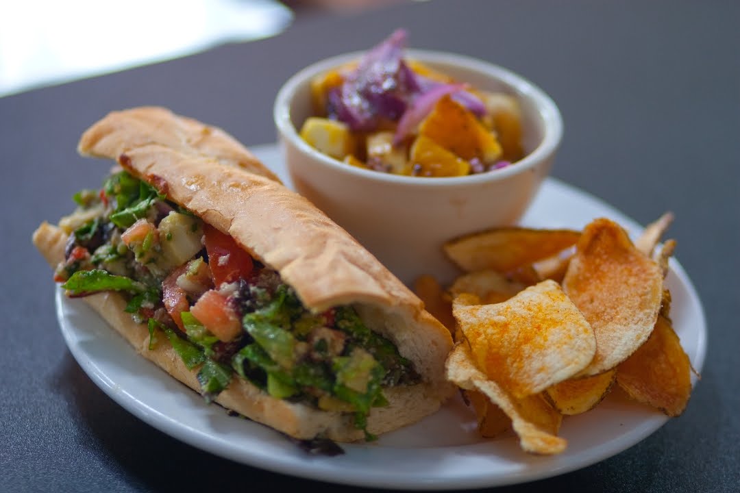 The Fountain on Locust by null