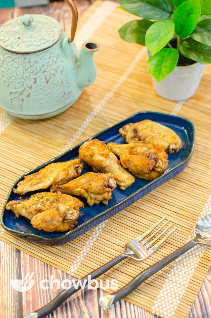3 Sauces Hainam Chicken Rice 海南鸡饭 by null