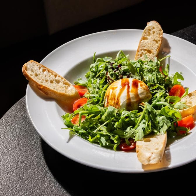 Mootz Pizzeria + Bar by null