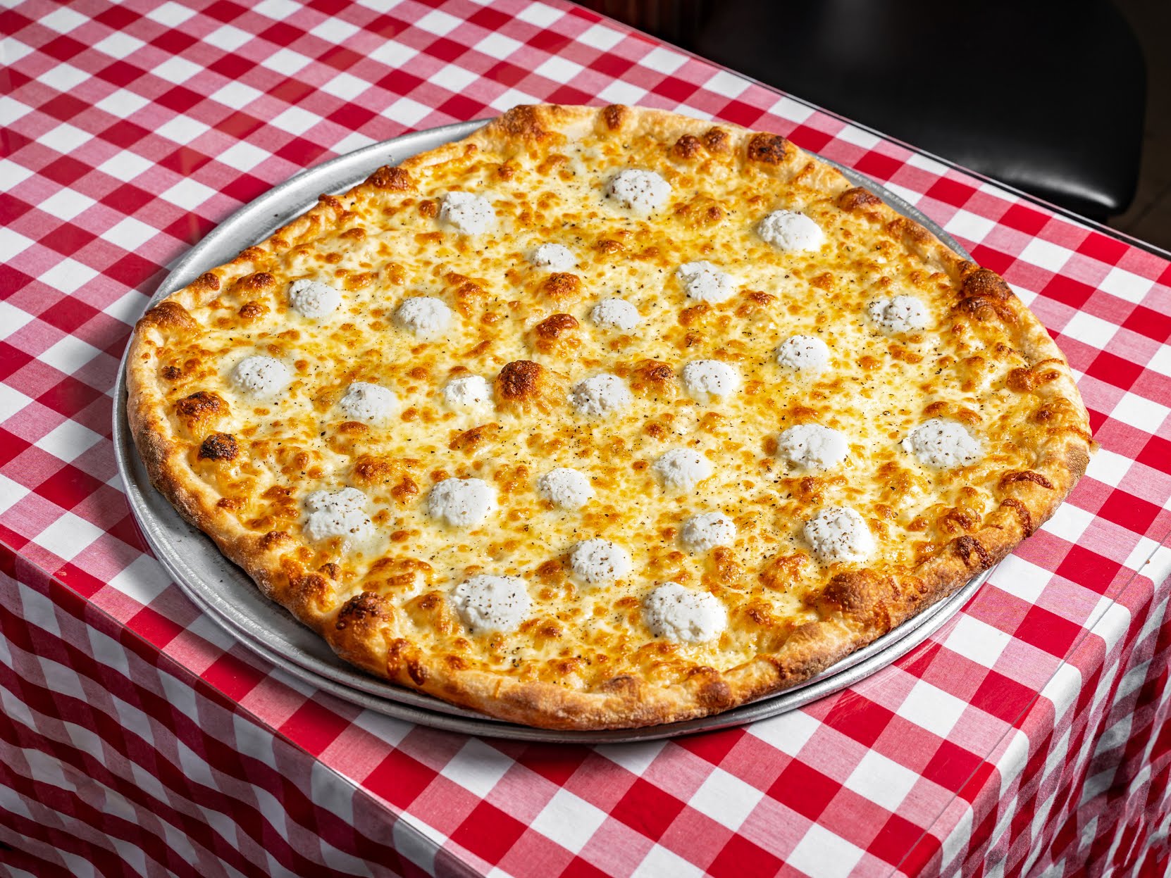 Mano's Pizzeria by null