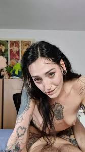 Qo uzbeaftggaaaa lpsxpde jpg x Hot girl pov