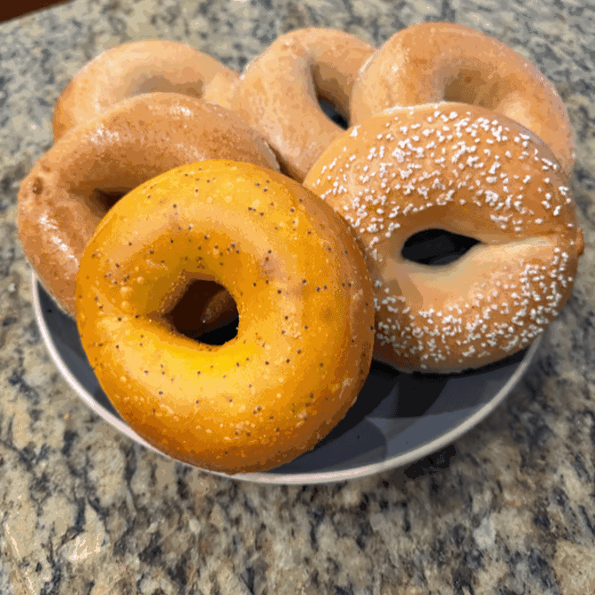 Great American Bagel-Free parking by null