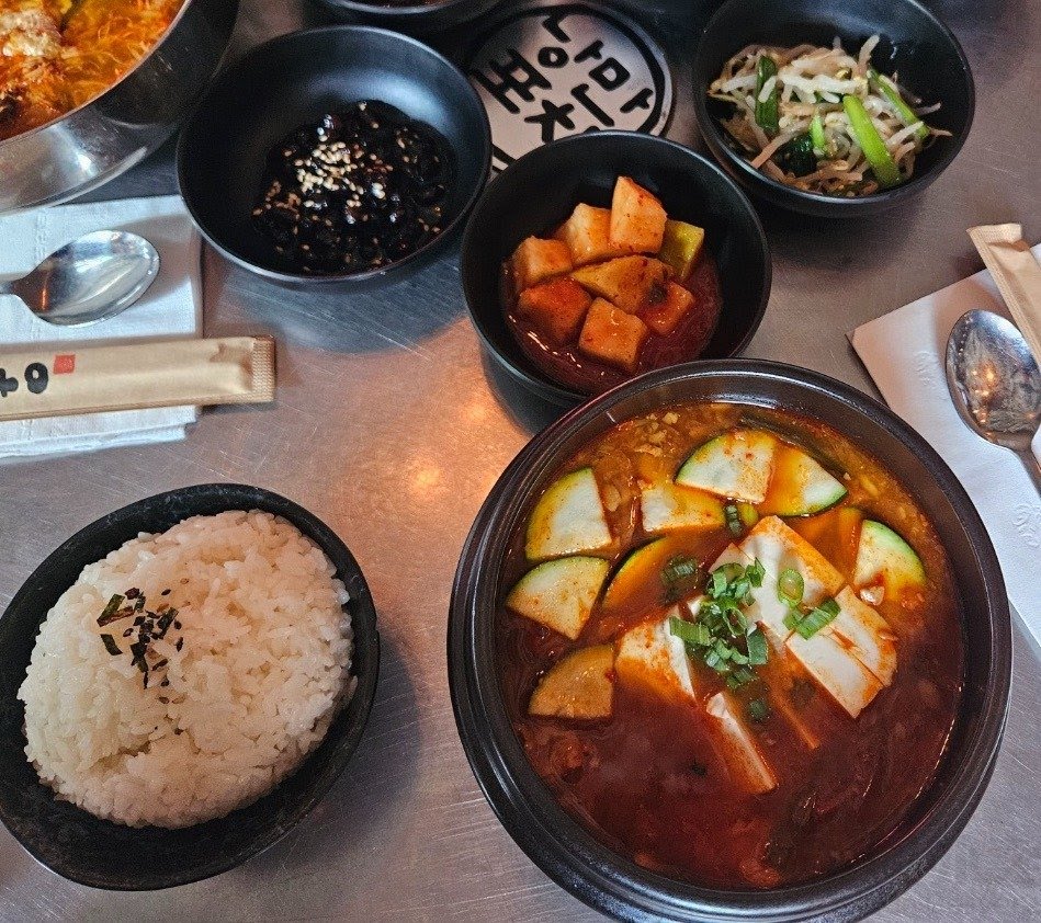 낭만포차 Nangman Pocha by null