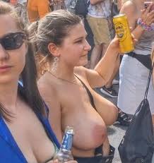 Ahr rumduuymlnznvjay di zodi xotezotk xzeuanbn jpg x Big tits party