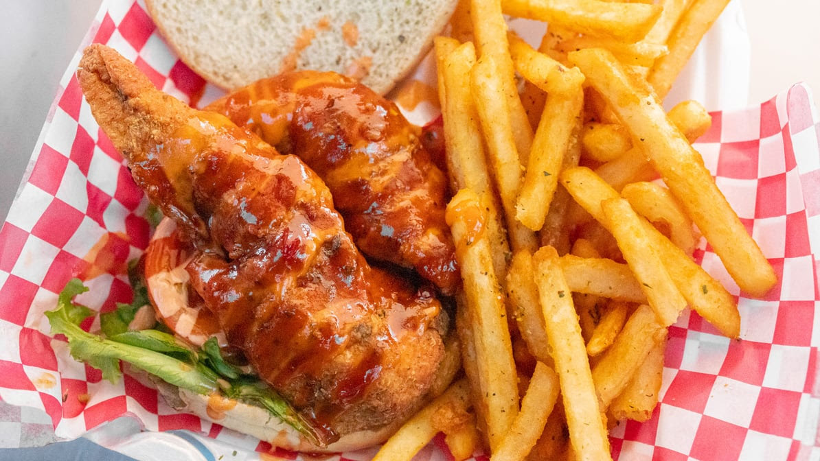 Cravin' It (Food Truck) by null