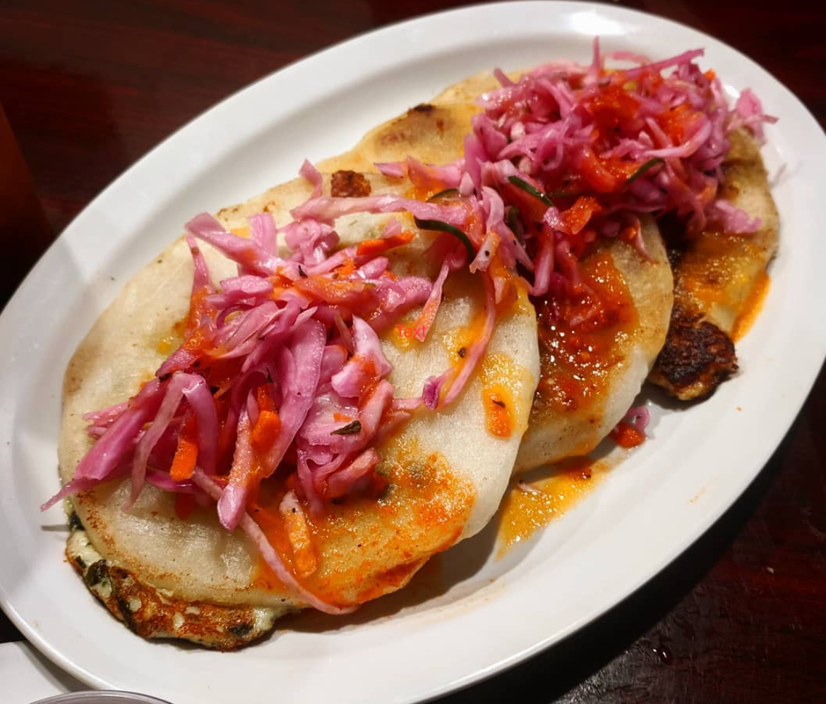 Ricas Pupusas & Mas by null