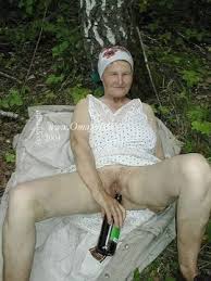 Yo granny naked jpg x Oma grandma